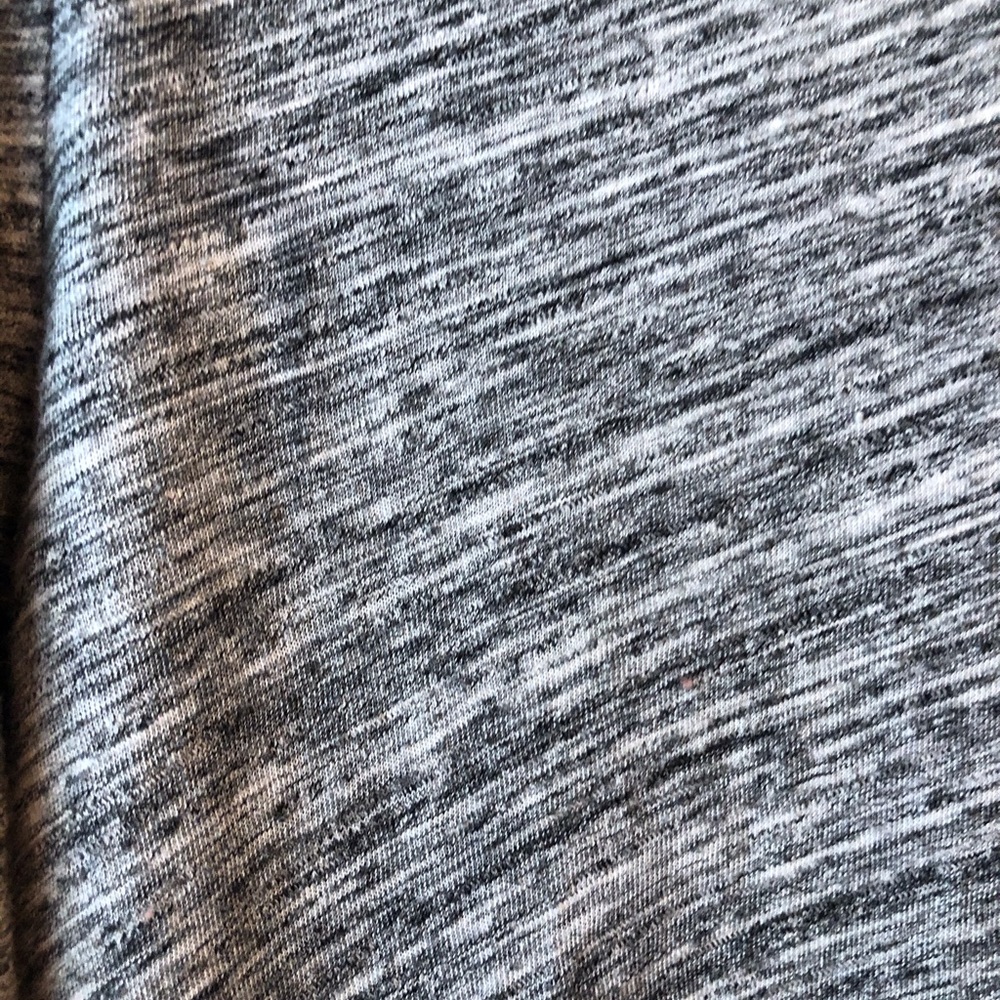 LOFT basic gray heather tee - Picture 2 of 4